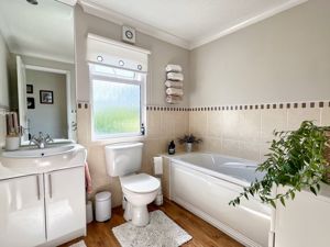 Photo 16- click for photo gallery